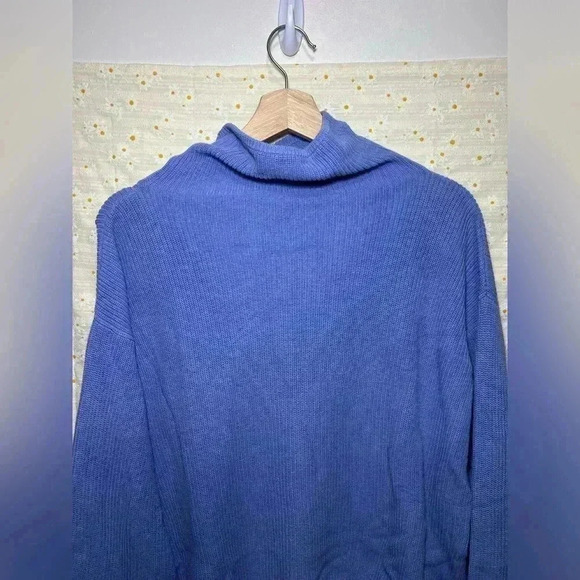 The Country Fair Boutique Women's Turtleneck Sweater, Periwinkle,SZ Small,Great - Picture 2 of 8
